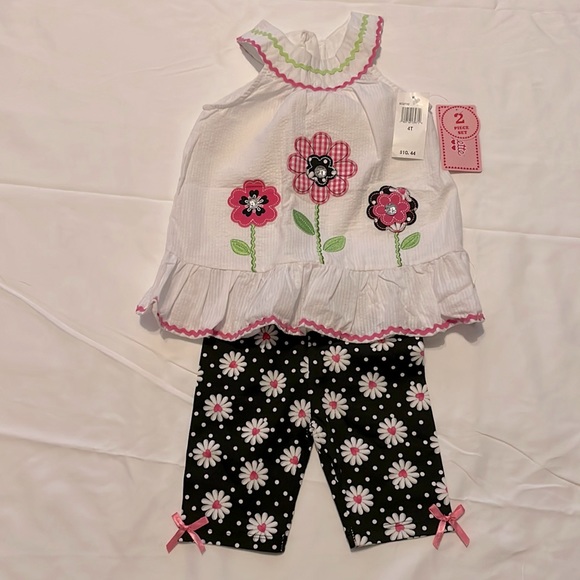 Nannette short set